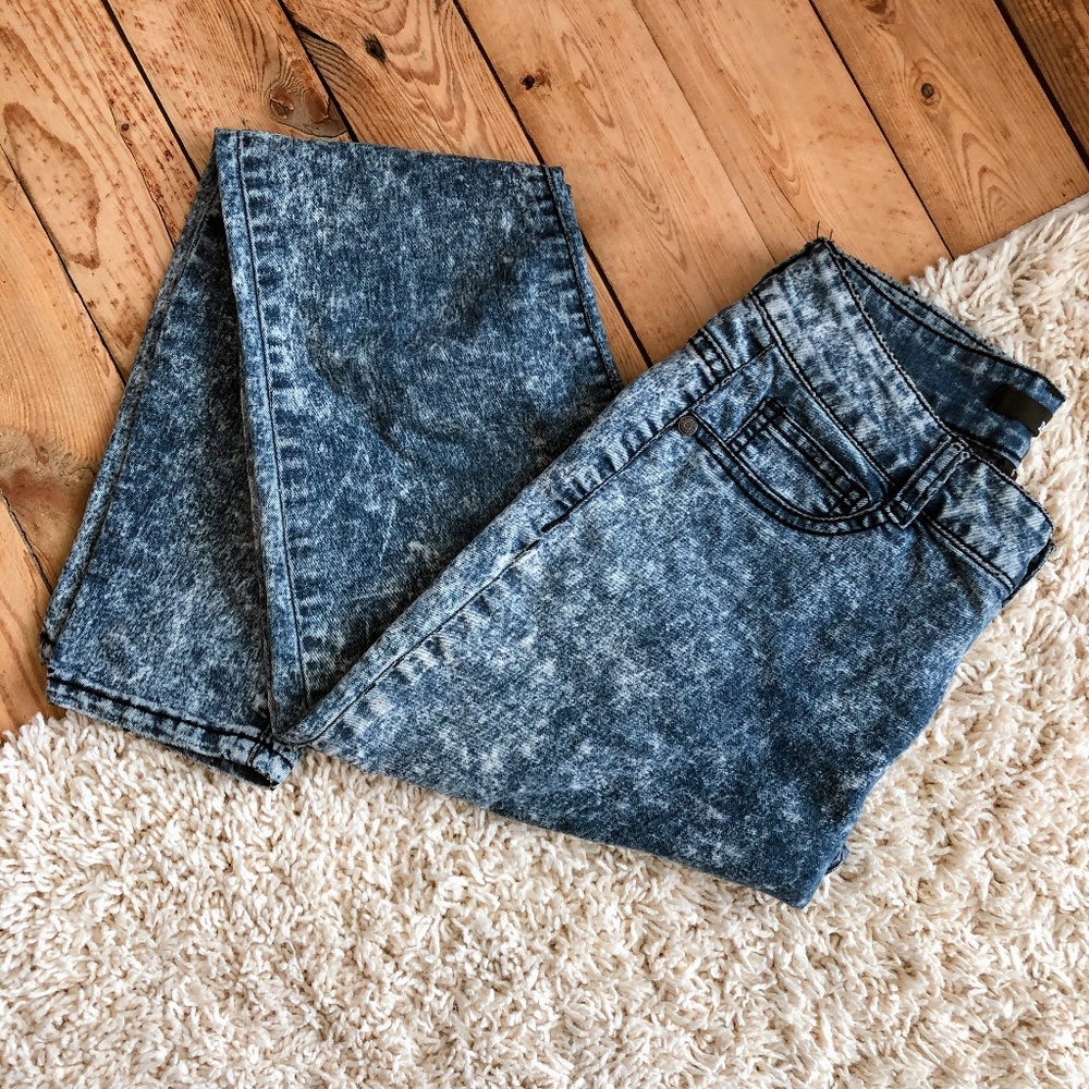 High-Waist Acid Wash Skinny Jeans 3